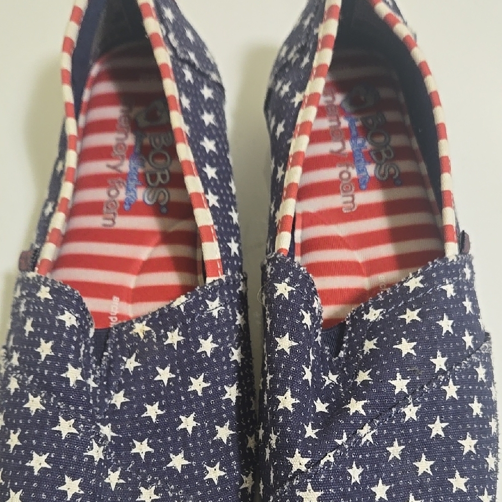 Skechers Bobs Womens Star-Patterned Slip-On Flats -
